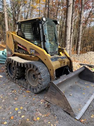 Excellent used condition, CAT 236B Skid Steer Loader for Sale